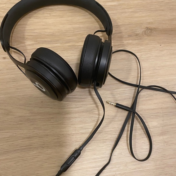 Beats Black Wired Headphones